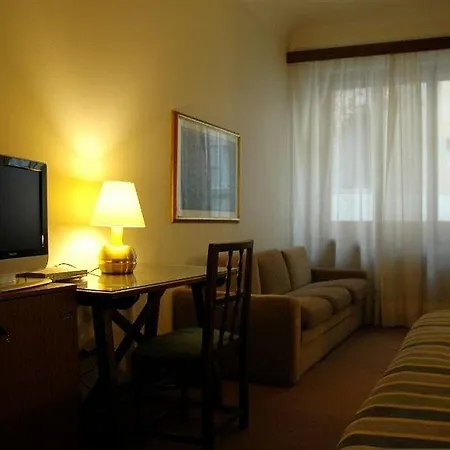 Aurora Отель 4*